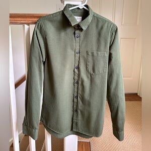 Nudie Jeans - Green - Shirt - Size Small.